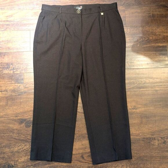 EUC Laura Plus Petites 18P Black Straight Leg Slacks with Pleats and Gold Button - Picture 1 of 4